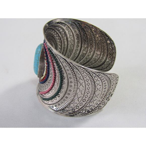 Chico's Brass Black Bead Cuff Bracelet Wrist size 6‎ Whisygoth Rave Novelty Open - Picture 2 of 7